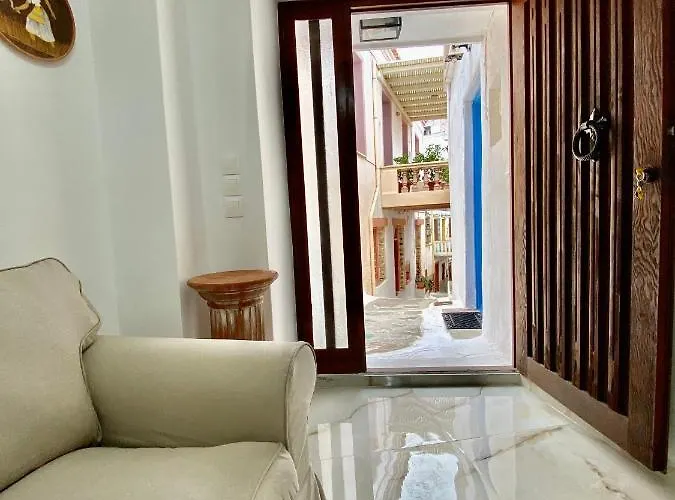 Lion House Ii Ioulis