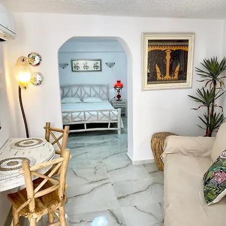 Lion House Ii * Ioulis